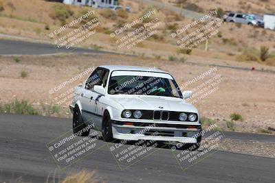 media/Oct-01-2022-Team Topak Racing (Sat) [[f860fb51be]]/2-Inter Low 2/session 2 turn 11/